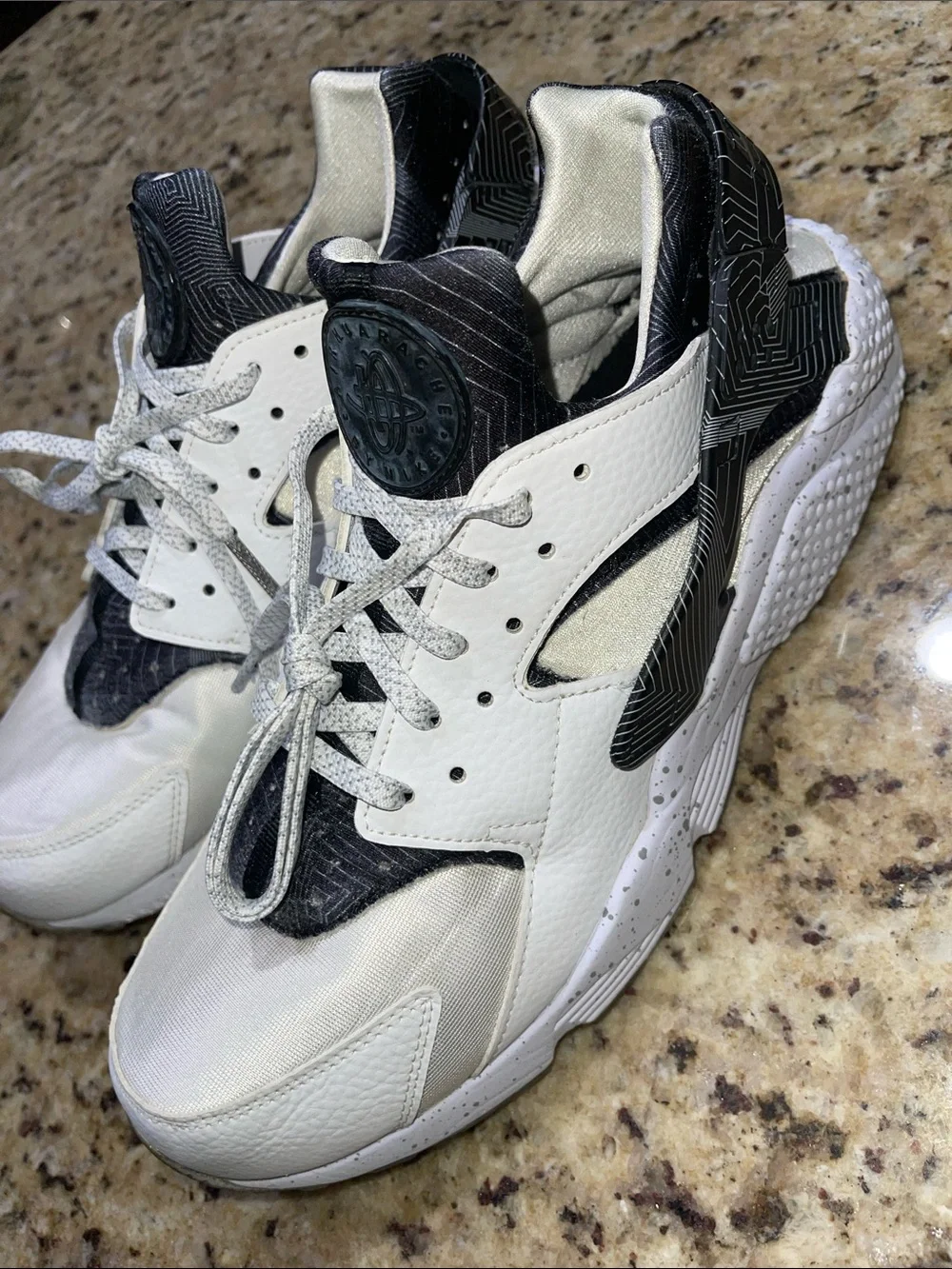 Nike Air Huarache White and Black Sneakers